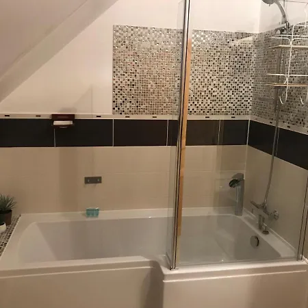 Semesterbostad Maison Ensoleillee -